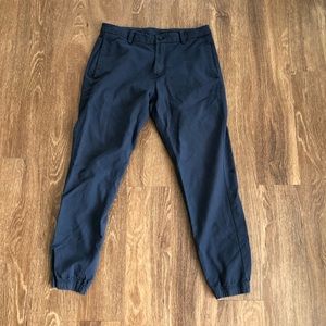 Lululemon joggers size 34